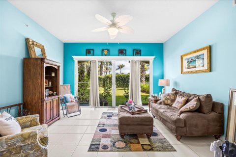 Condo in St. Lucie, Florida, 2 bedrooms № 2191181 - photo 3