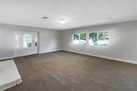 House in Groveland, Florida 4 bedrooms, 199.18 sq.m. № 1637691 - photo 11