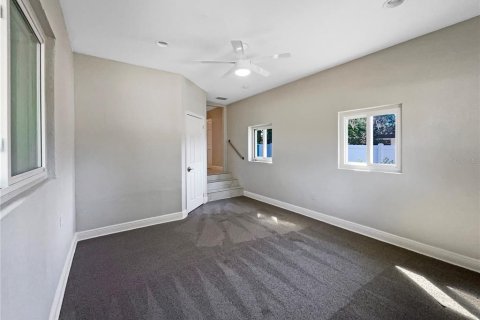House in Groveland, Florida 4 bedrooms, 199.18 sq.m. № 1637691 - photo 21
