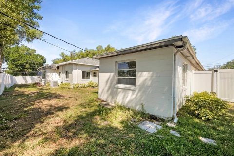 House in Groveland, Florida 4 bedrooms, 199.18 sq.m. № 1637691 - photo 8