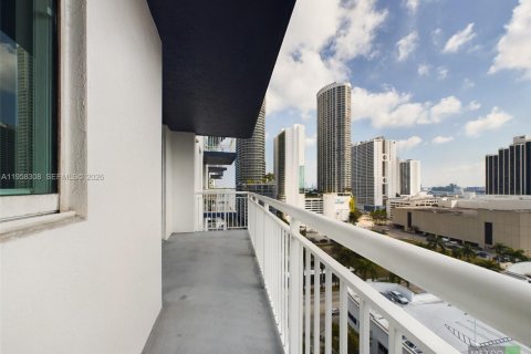 Снять в аренду кондоминиум в Майами, Флорида 1 спальня, 66.7м2, № 2019862 - фото 17