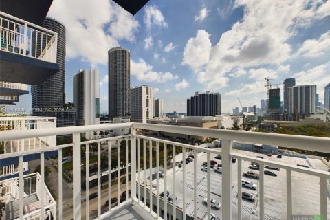 Снять в аренду кондоминиум в Майами, Флорида 1 спальня, 66.7м2, № 2019862 - фото 18