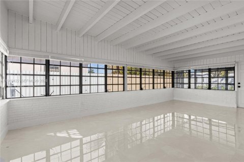 House in Cutler Bay, Florida 3 bedrooms, 145.02 sq.m. № 2033558 - photo 13