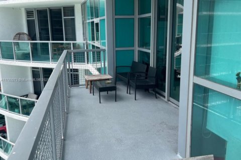 Condo in Miami, Florida, 2 bedrooms  № 1714782 - photo 12