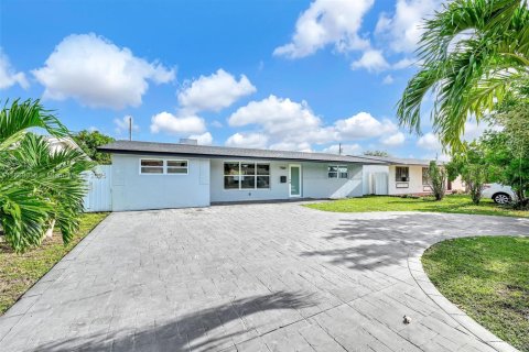 Villa ou maison à vendre à Miramar, Floride: 4 chambres, 143.53 m2 № 1982534 - photo 4