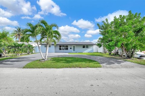 Villa ou maison à vendre à Miramar, Floride: 4 chambres, 143.53 m2 № 1982534 - photo 5
