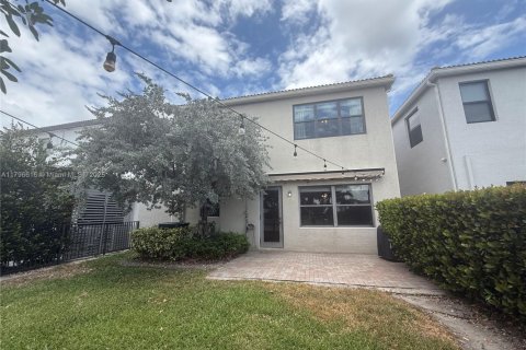 Villa ou maison à vendre à Miami, Floride: 4 chambres, 206.52 m2 № 1738108 - photo 17