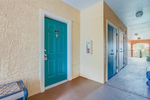 Copropriété à louer à Clearwater, Floride: 2 chambres, 91.04 m2 № 2097385 - photo 2