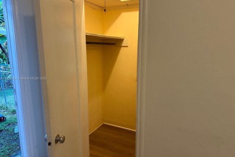 Apartment in Miami, Florida 95.22 sq.m. № 1955032 - photo 10