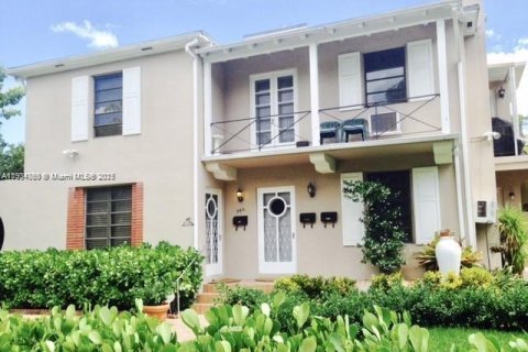 Apartment in Miami, Florida 95.22 sq.m. № 1955032 - photo 1