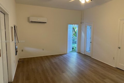 Apartment in Miami, Florida 95.22 sq.m. № 1955032 - photo 12