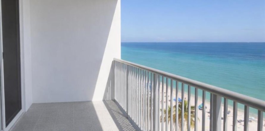 Condo in Hollywood, Florida, 1 bedroom  № 2247953