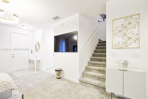 House in Bonita Springs, Florida 3 bedrooms, 185.99 sq.m. № 1996368 - photo 19