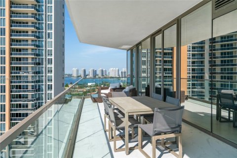 Condominio en venta en Sunny Isles Beach, Florida, 2 dormitorios, 143.53 m2 № 1924642 - foto 6