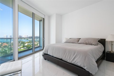 Condominio en venta en Sunny Isles Beach, Florida, 2 dormitorios, 143.53 m2 № 1924642 - foto 22