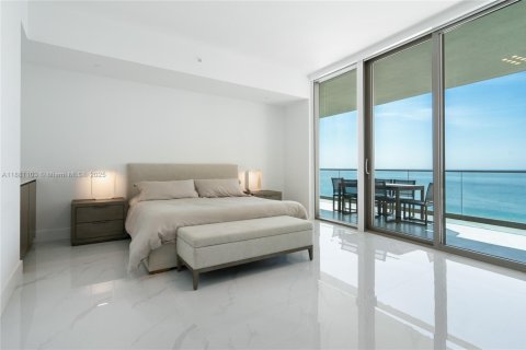 Condominio en venta en Sunny Isles Beach, Florida, 2 dormitorios, 143.53 m2 № 1924642 - foto 15