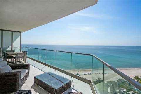 Condominio en venta en Sunny Isles Beach, Florida, 2 dormitorios, 143.53 m2 № 1924642 - foto 5