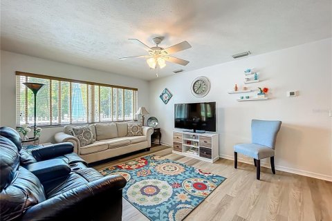 Casa en venta en Leesburg, Florida, 2 dormitorios, 117.89 m2 № 1914950 - foto 14