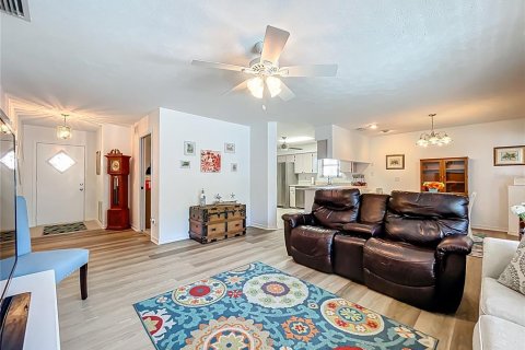 Casa en venta en Leesburg, Florida, 2 dormitorios, 117.89 m2 № 1914950 - foto 16
