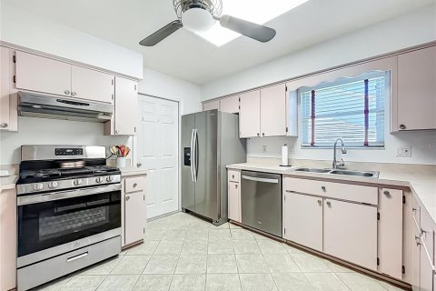 Casa en venta en Leesburg, Florida, 2 dormitorios, 117.89 m2 № 1914950 - foto 21