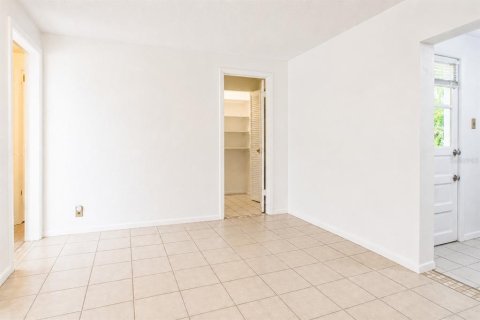 Duplex à vendre à Lake Helen, Floride: 4 chambres, 120.4 m2 № 2215081 - photo 18