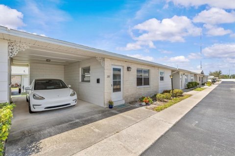 Condominio en venta en Seminole, Florida, 1 dormitorio, 59.46 m2 № 1673416 - foto 1