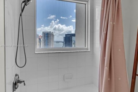 Condominio en venta en Miami, Florida, 3 dormitorios, 144.09 m2 № 2056061 - foto 10