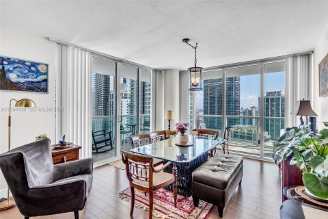 Condominio en Miami, Florida, 3 dormitorios  № 2056061