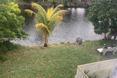Condo in Miami Gardens, Florida, 1 bedroom  № 1763971 - photo 7