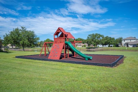 House in Lakeland, Florida 3 bedrooms, 172.8 sq.m. № 1899196 - photo 3