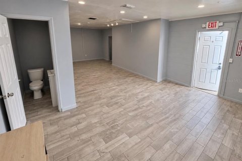 Immobilier commercial à louer à Orlando, Floride: 105.17 m2 № 2384215 - photo 22