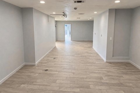 Immobilier commercial à louer à Orlando, Floride: 105.17 m2 № 2384215 - photo 28