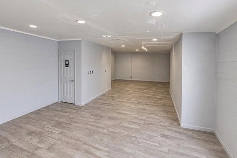 Immobilier commercial à louer à Orlando, Floride: 105.17 m2 № 2384215 - photo 18