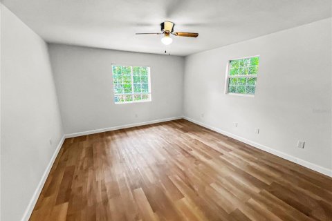 House in Gainesville, Florida 3 bedrooms, 136.01 sq.m. № 1848008 - photo 9
