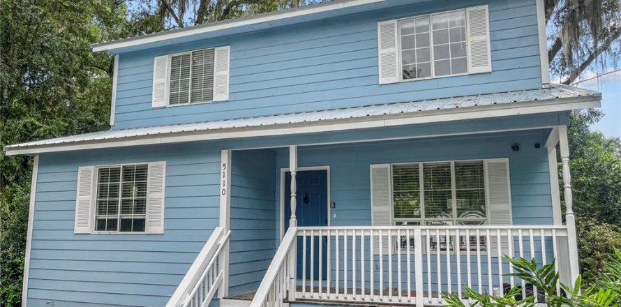 House in Gainesville, Florida 3 bedrooms, 136.01 sq.m. № 1848008