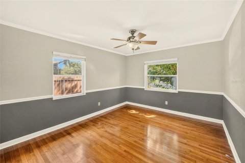 House in Clearwater, Florida 2 bedrooms, 118.17 sq.m. № 2379104 - photo 19