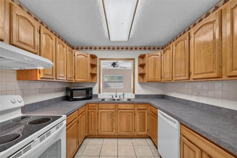 Купить виллу или дом в Тампа, Флорида 8 комнат, 140.75м2, № 2391270 - фото 20