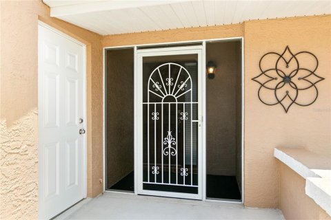 Casa en venta en Sun City Center, Florida, 2 dormitorios, 174.47 m2 № 1878115 - foto 4