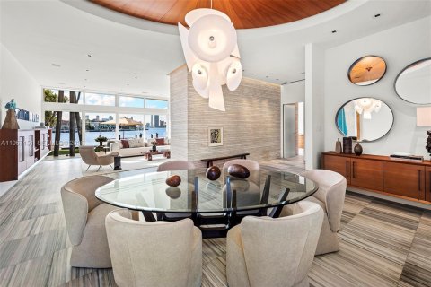 Casa en alquiler en Miami Beach, Florida, 4 dormitorios, 343.92 m2 № 2011209 - foto 10