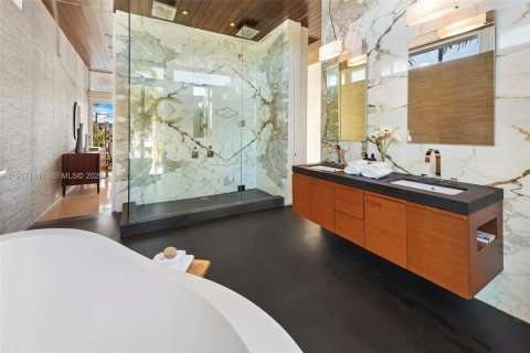 Casa en alquiler en Miami Beach, Florida, 4 dormitorios, 343.92 m2 № 2011209 - foto 22
