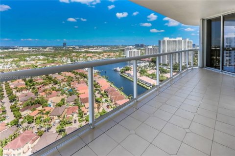 Condo in Aventura, Florida, 2 bedrooms № 2074990 - photo 20