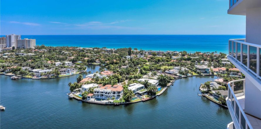 Condo in Aventura, Florida, 2 bedrooms № 2074990