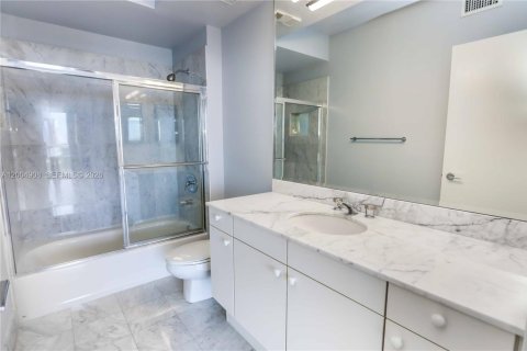 Condo in Aventura, Florida, 2 bedrooms № 2074990 - photo 15