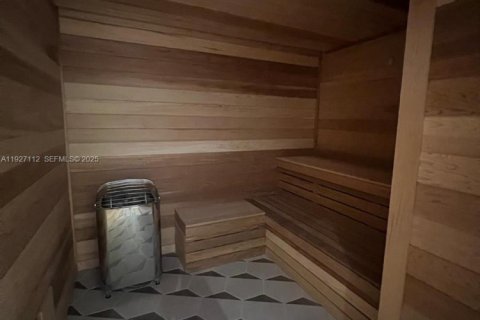 Copropriété à vendre à Miami, Floride: 2 chambres, 85.93 m2 № 1990725 - photo 13