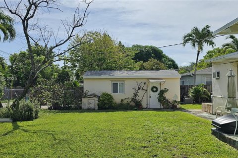 Appartement à louer à Hollywood, Floride: 37.16 m2 № 1882629 - photo 17