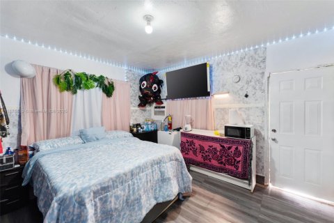 Commercial property in Miami Springs, Florida 338.63 sq.m. № 1928066 - photo 11