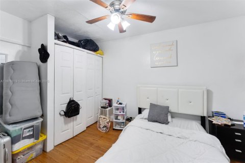 Commercial property in Miami Springs, Florida 338.63 sq.m. № 1928066 - photo 15