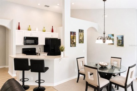 Casa en alquiler en Kissimmee, Florida, 4 dormitorios, 146.97 m2 № 2267269 - foto 3