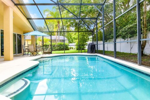 Casa en alquiler en Kissimmee, Florida, 4 dormitorios, 146.97 m2 № 2267269 - foto 2