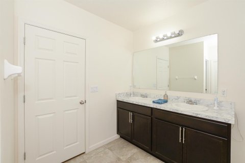 Villa ou maison à vendre à Port St. Lucie, Floride: 4 chambres, 181.62 m2 № 2146880 - photo 19